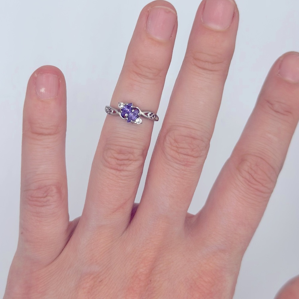 Vintage 925 silver ring sz 4, amethyst-toned marquis gems + CZ chips - Picture 3 of 8